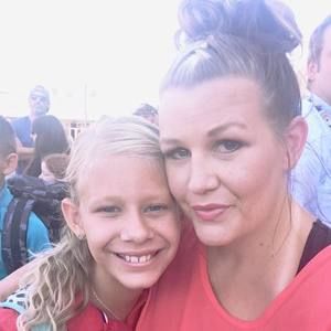 Meet your Posher, Cami